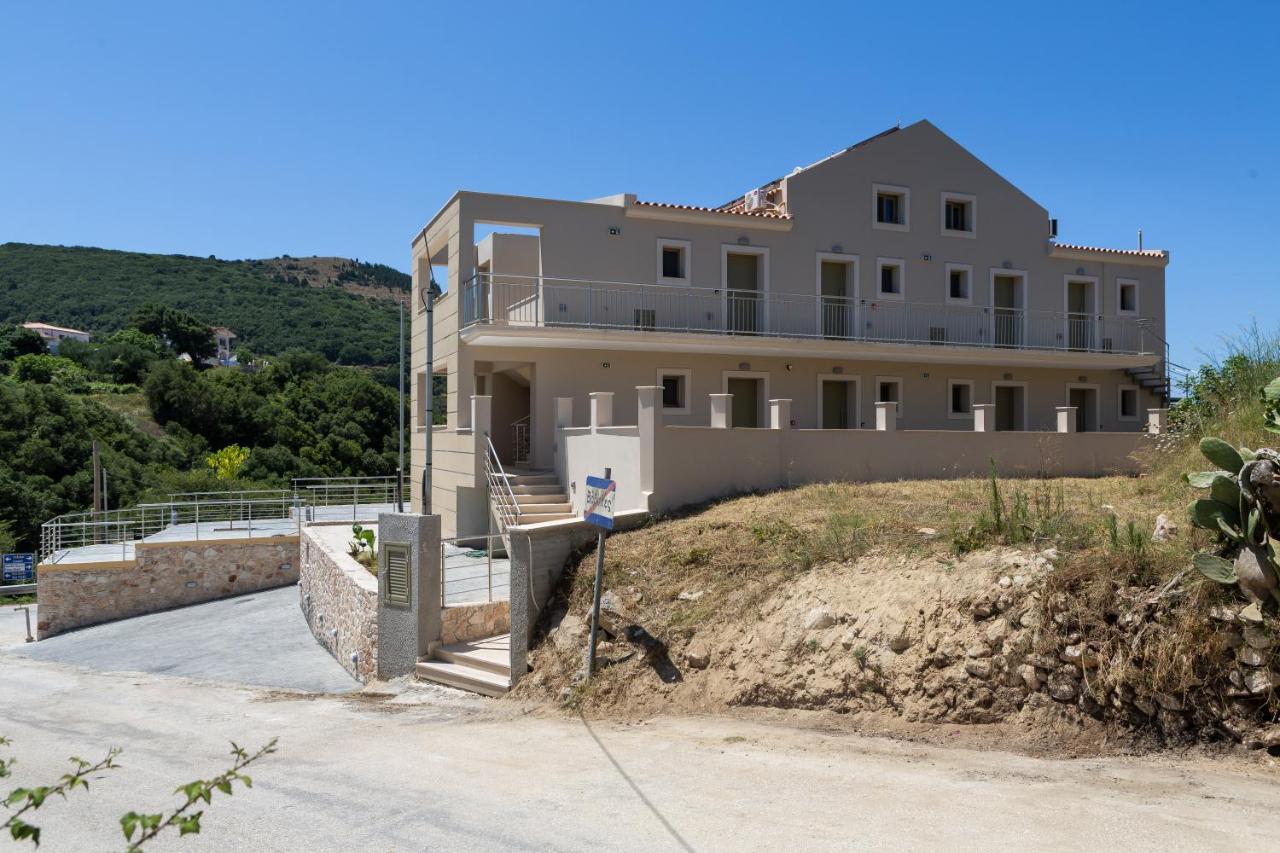 Sky View Suites Kefalonia Вовикес Экстерьер фото