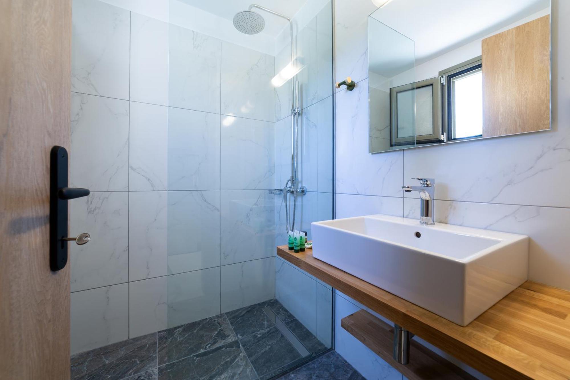 Sky View Suites Kefalonia Вовикес Экстерьер фото